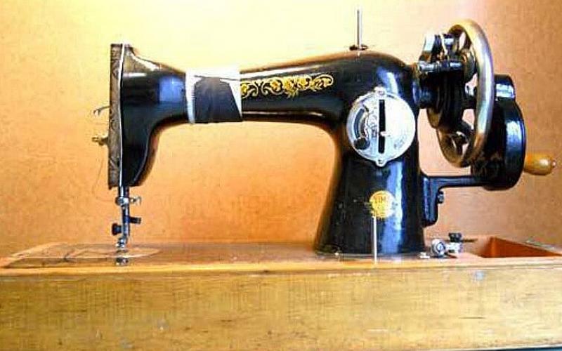 Do-it-yourself manual leather sewing machine